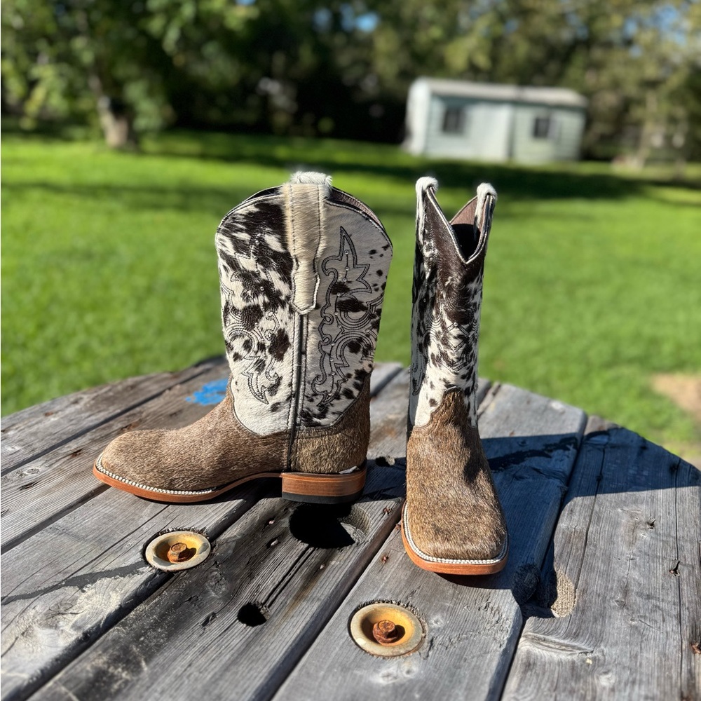 Rock’Em Cowhide Women Boots